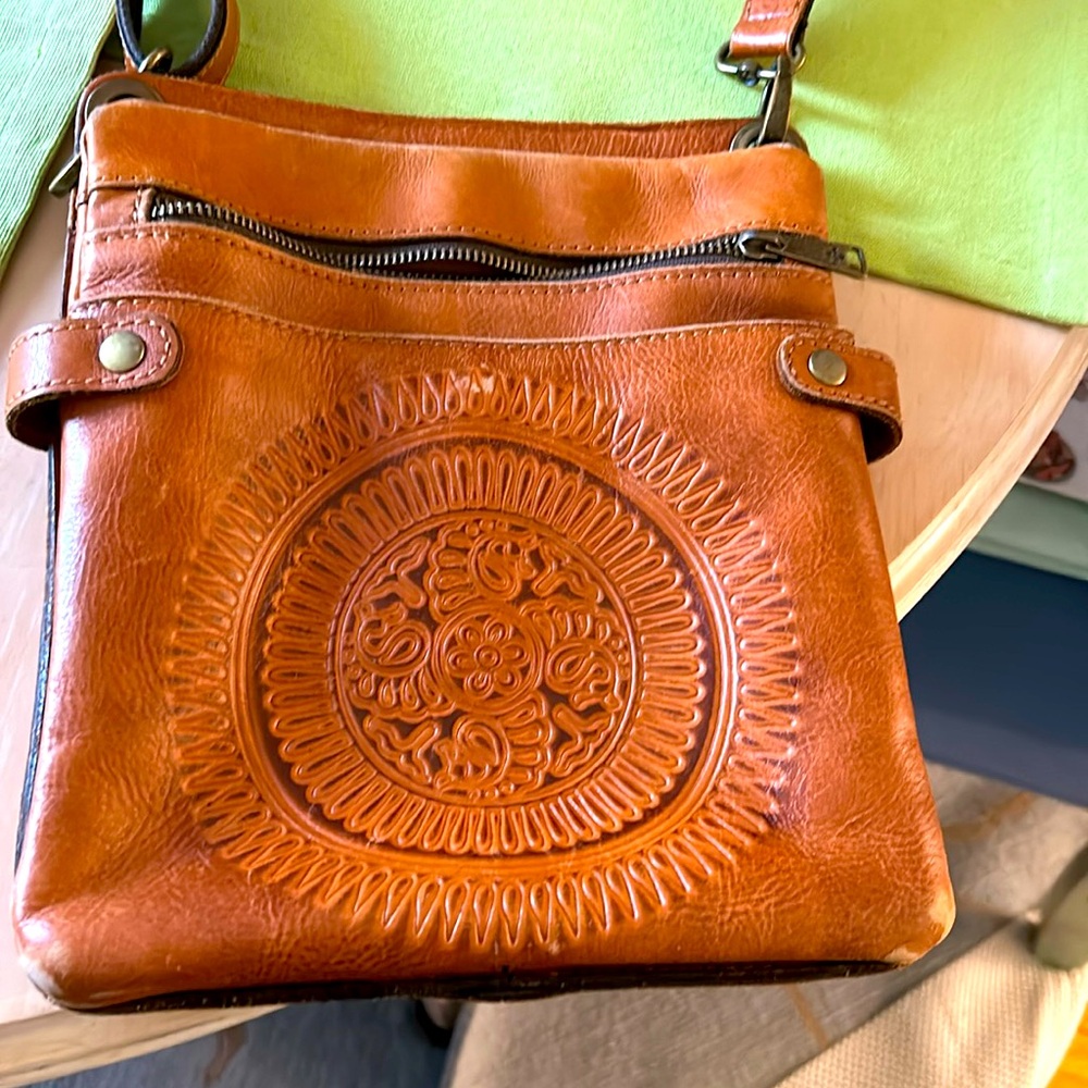 Patricia Nash adjustable shoulder bag